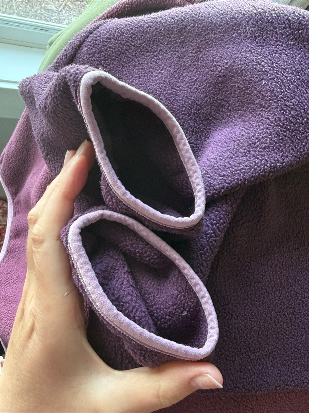 Patagonia Women’s Two-Tone Burgundy and Pink Fleece Snap-Up Pullover - Picture 5 of 5